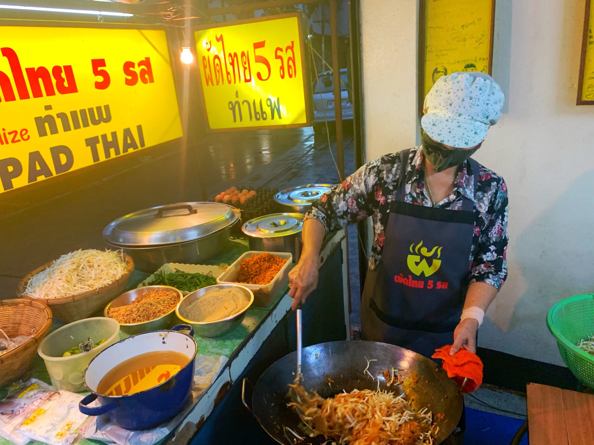 Cosa fare a Chiang Mai, Street food Tour in Bici: