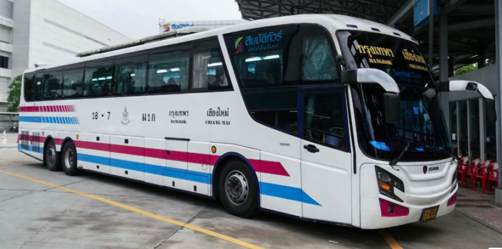 Come muoversi in Thailandia;: bus 20 posti